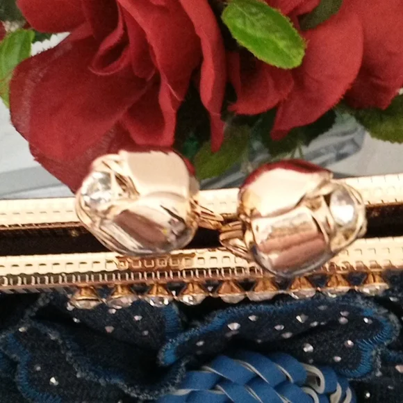 NWT🎁FREE GIFT INCLUDED🎁 Brand New Rhinestones Crystals Denim Shoulder Handbag - Picture 10 of 16